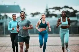 image of man and 3 women doing cardio exercise Arundel to help tone and remove fat from the body.